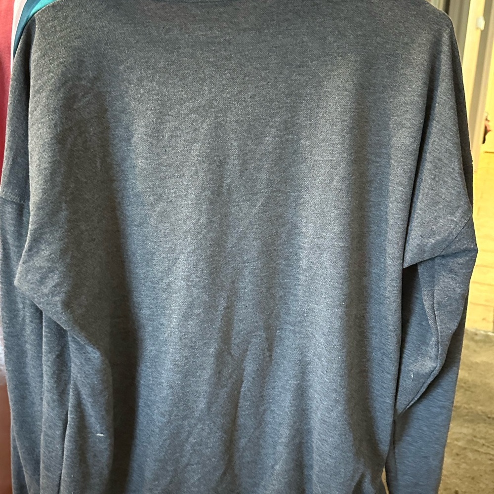 Aztec pattern sweatshirt - Picture 3 of 3